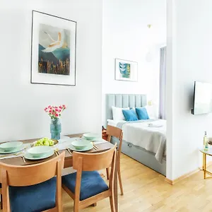  Апартаменты Unique Style Old Town - 25 Min From The Airport - By Homelike